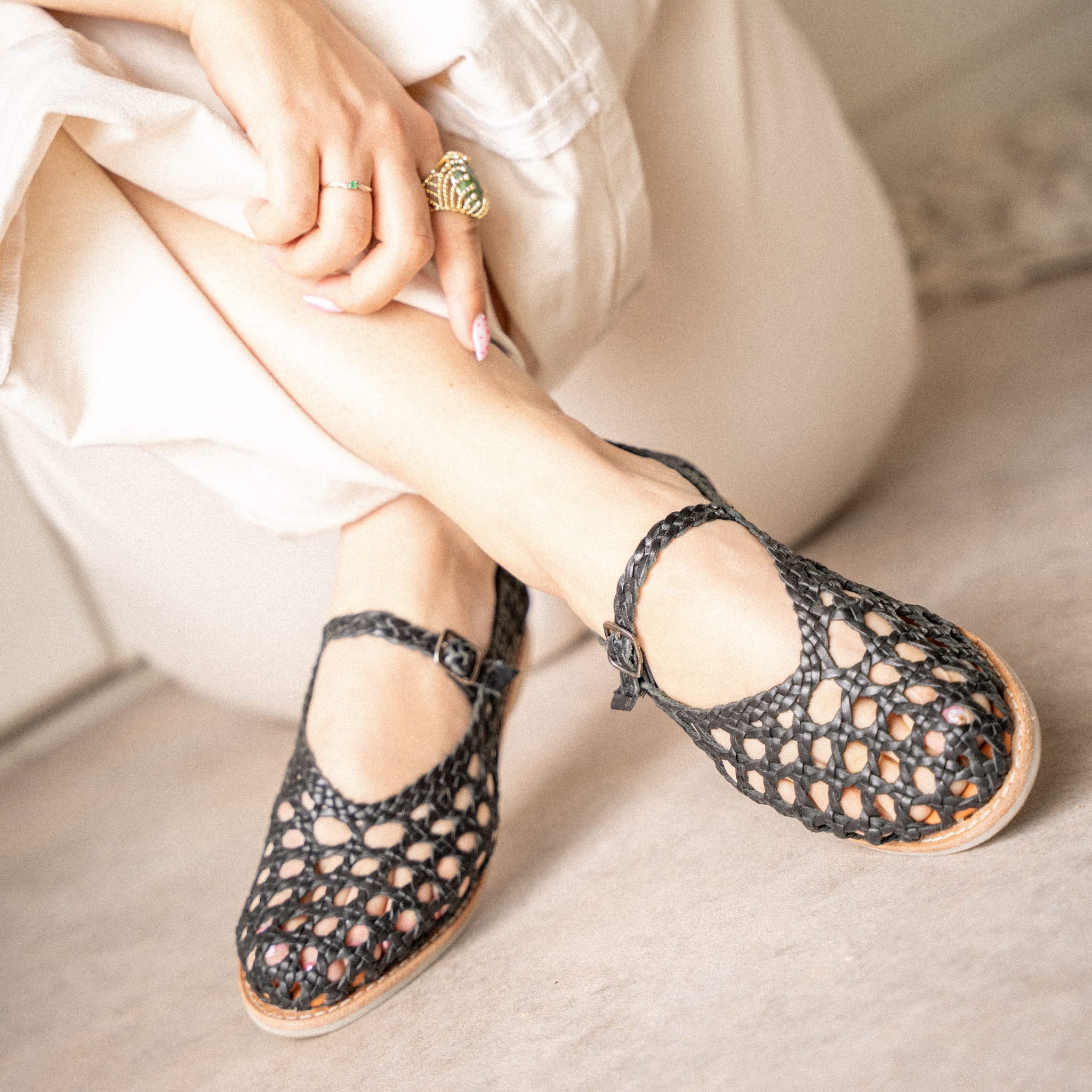 PIA NOIR - HUARACHE FEMME MAPACHE
