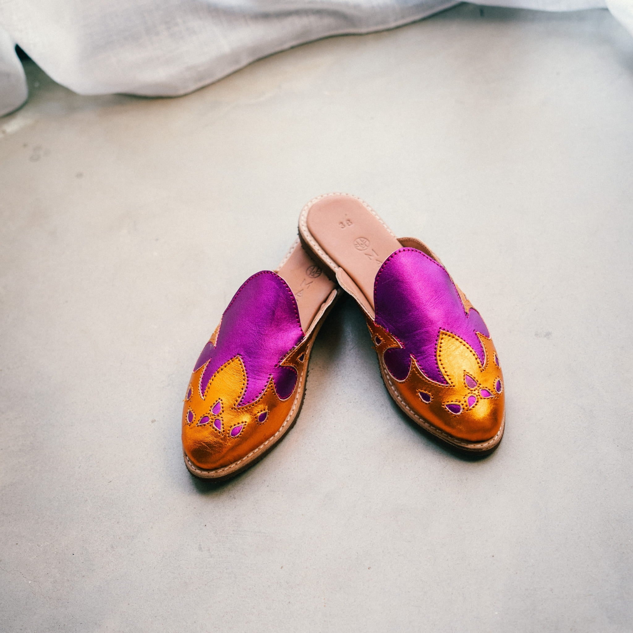 SANTIAGO ORANGE ROSE FLASHY - MULE FEMME MAPACHE