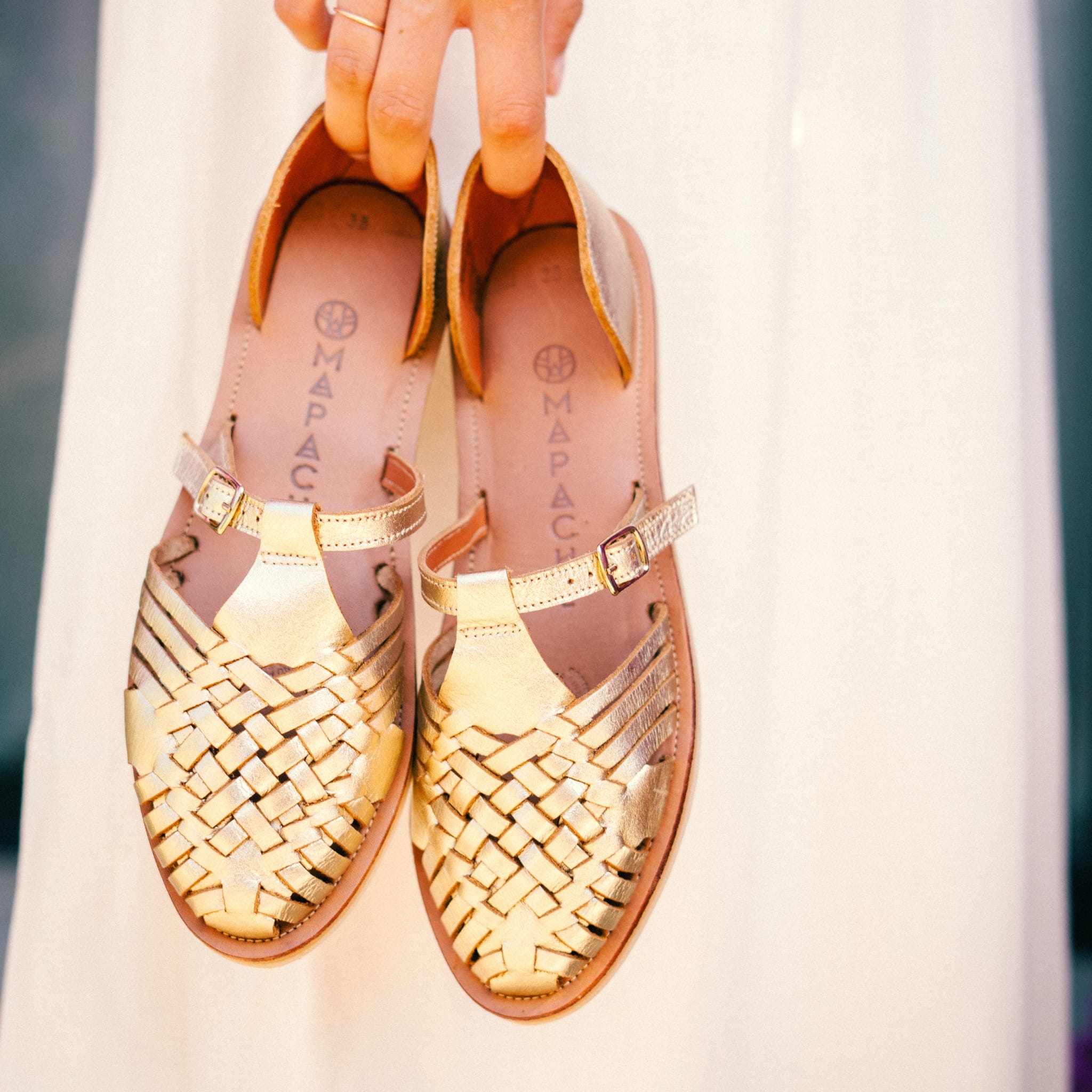 Linda Champagne - Huarache Mapache 